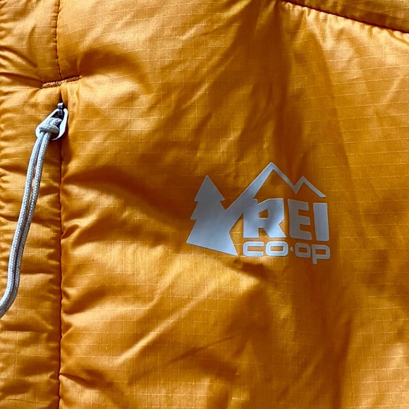 REI Shell Vest - Picture 2 of 6